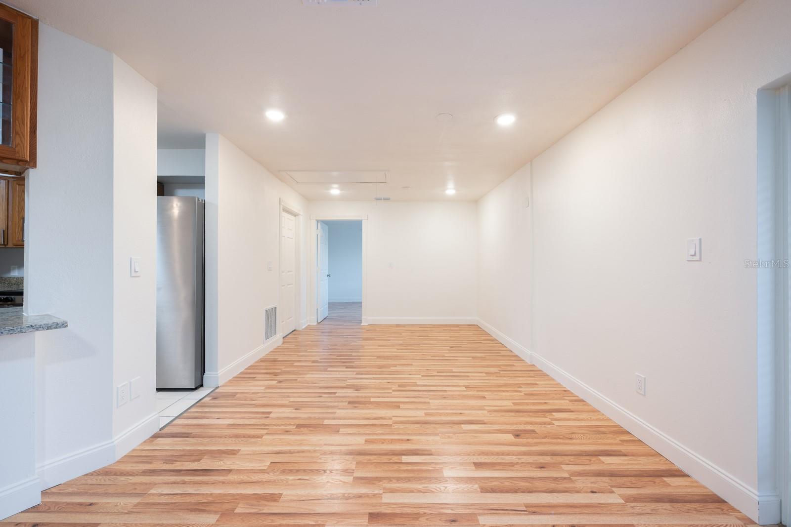 TWIN LAKES MANOR ADD 02 - Residential