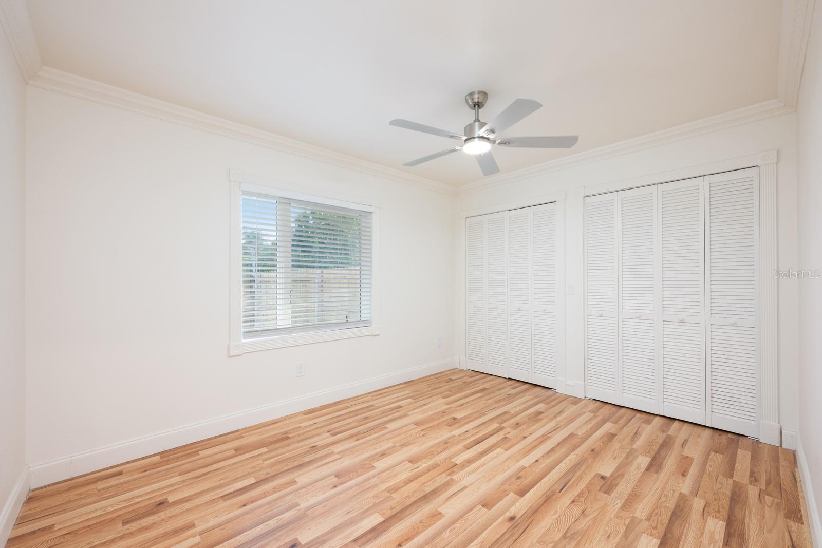 TWIN LAKES MANOR ADD 02 - Residential