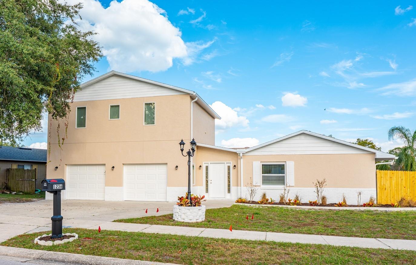 TWIN LAKES MANOR ADD 02 - Residential