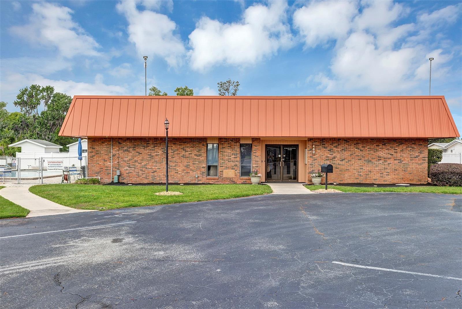 FOX RUN - Residential