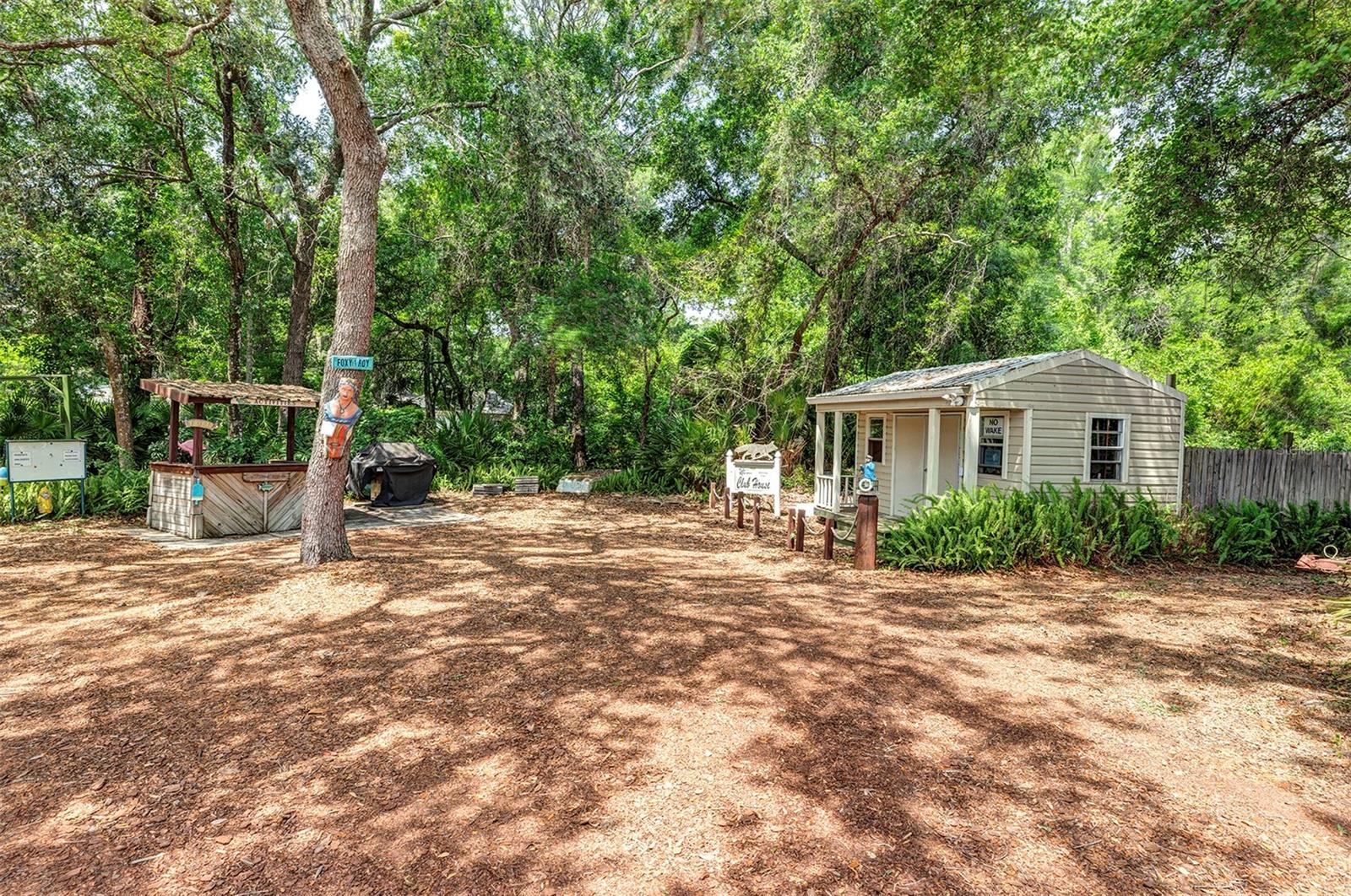 FOX RUN - Residential