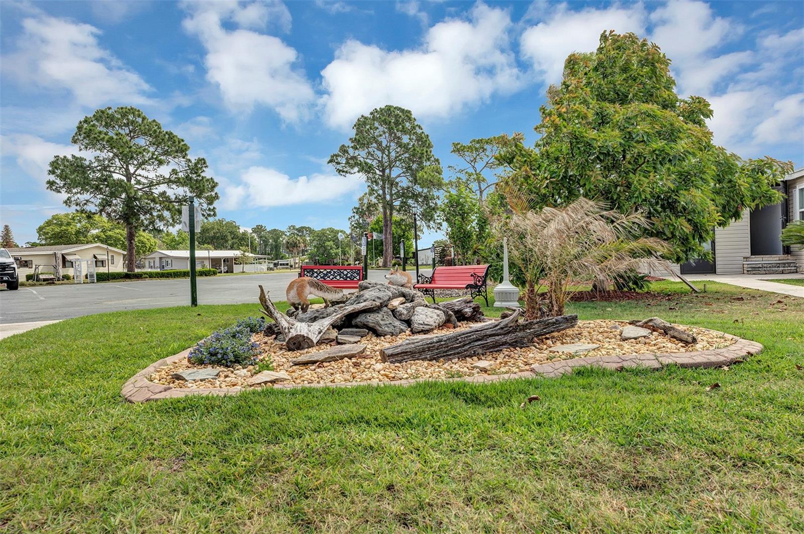 FOX RUN - Residential