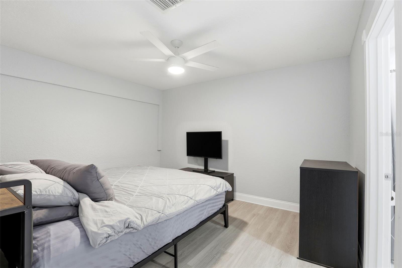 WINDHOVER - Residential