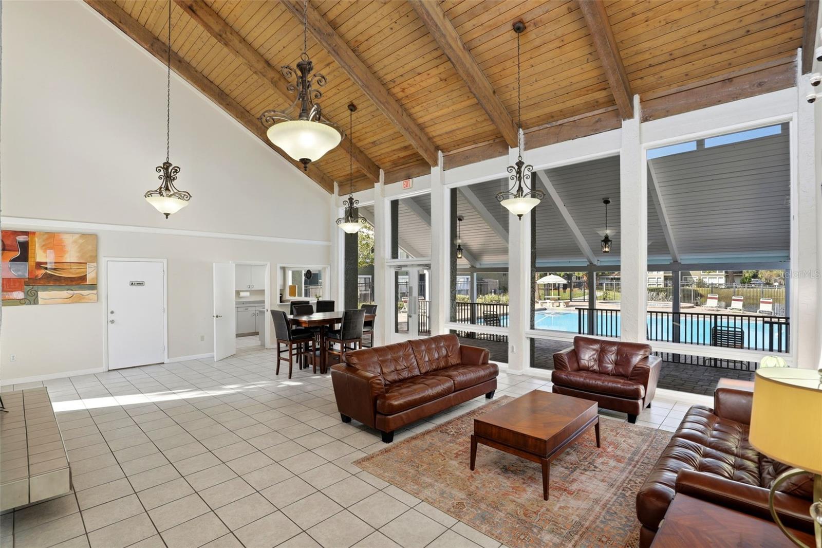 WINDHOVER - Residential