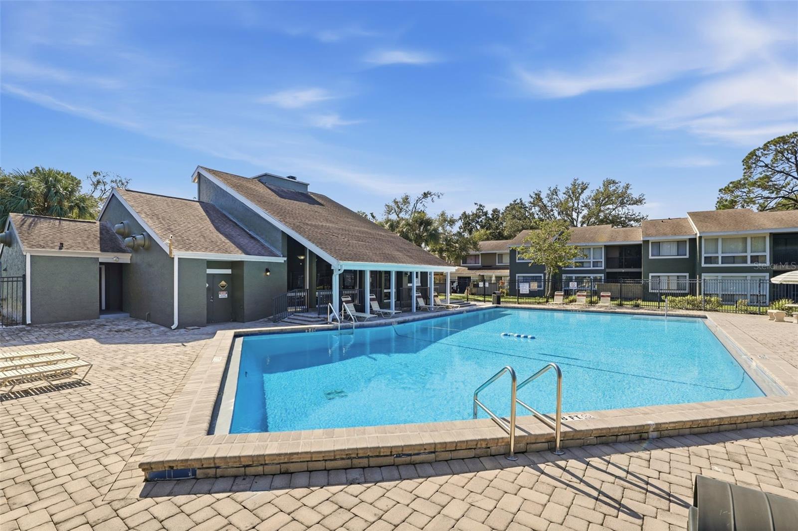 WINDHOVER - Residential