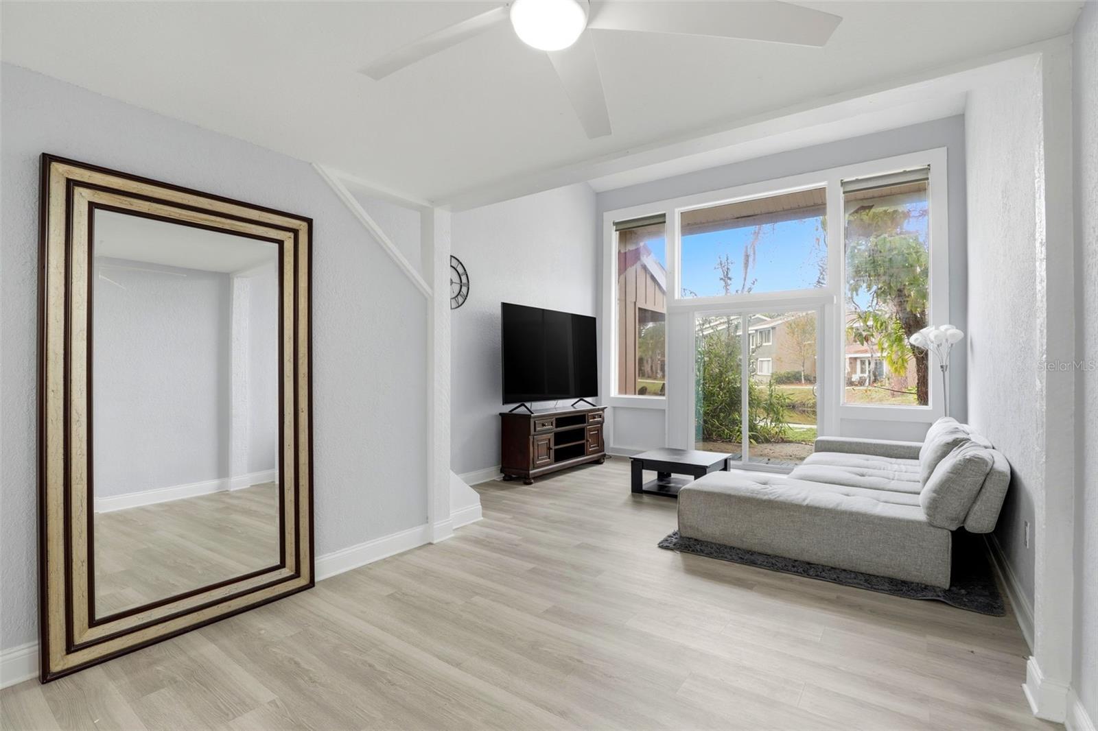 WINDHOVER - Residential