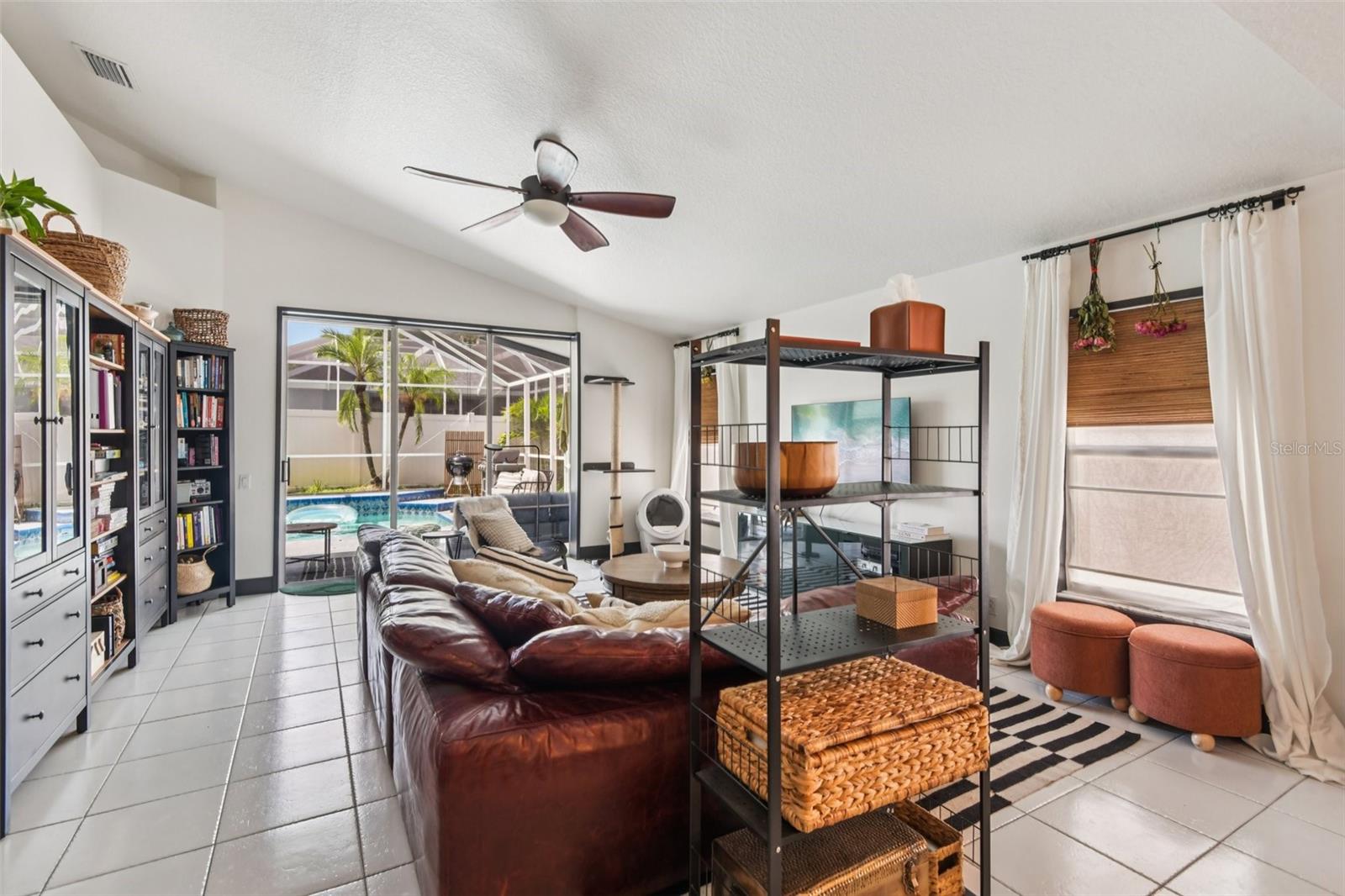 NORTH LAKE OF TARPON SPGS - PH 1 - Residential Lease