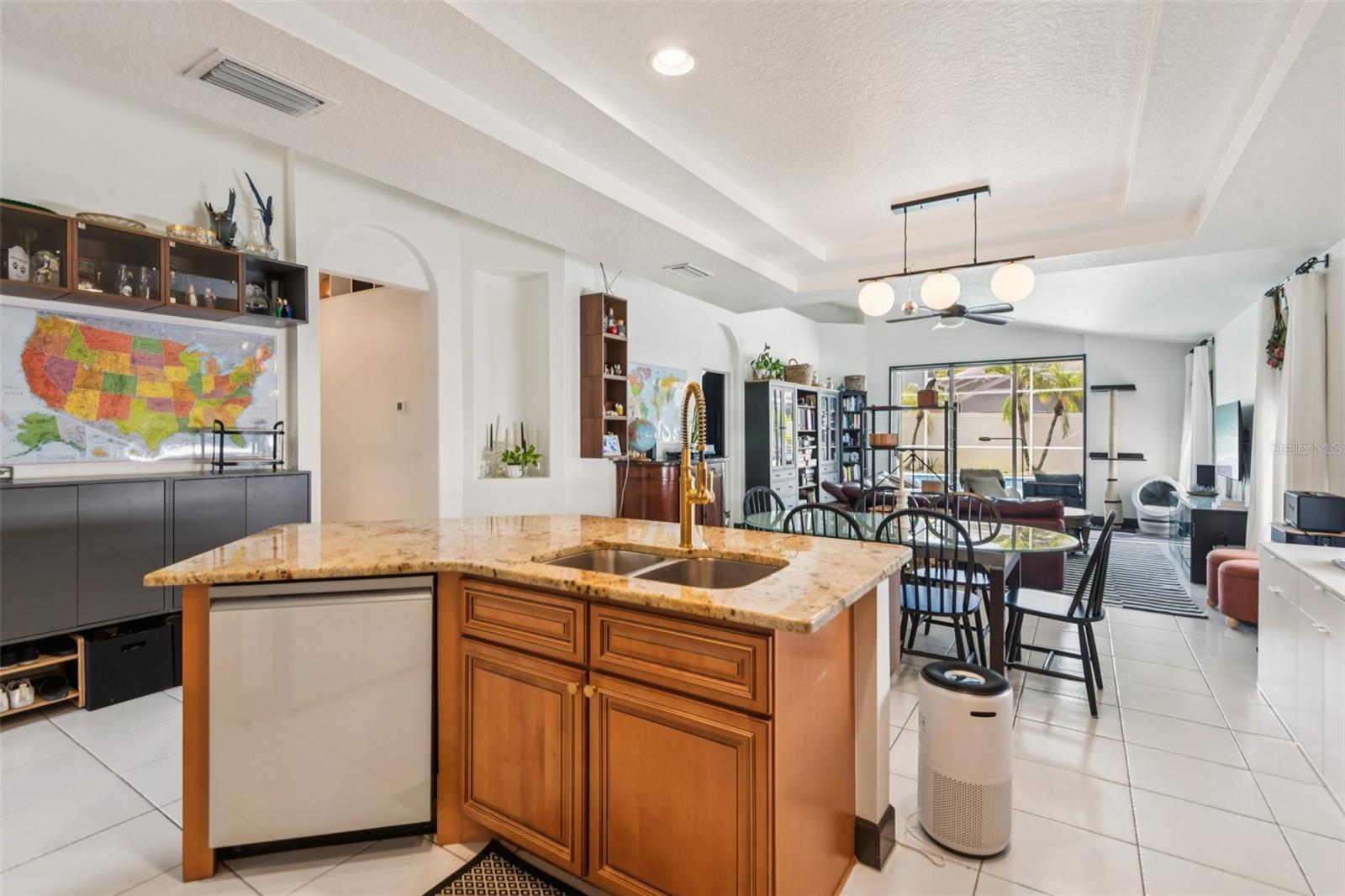 NORTH LAKE OF TARPON SPGS - PH 1 - Residential Lease