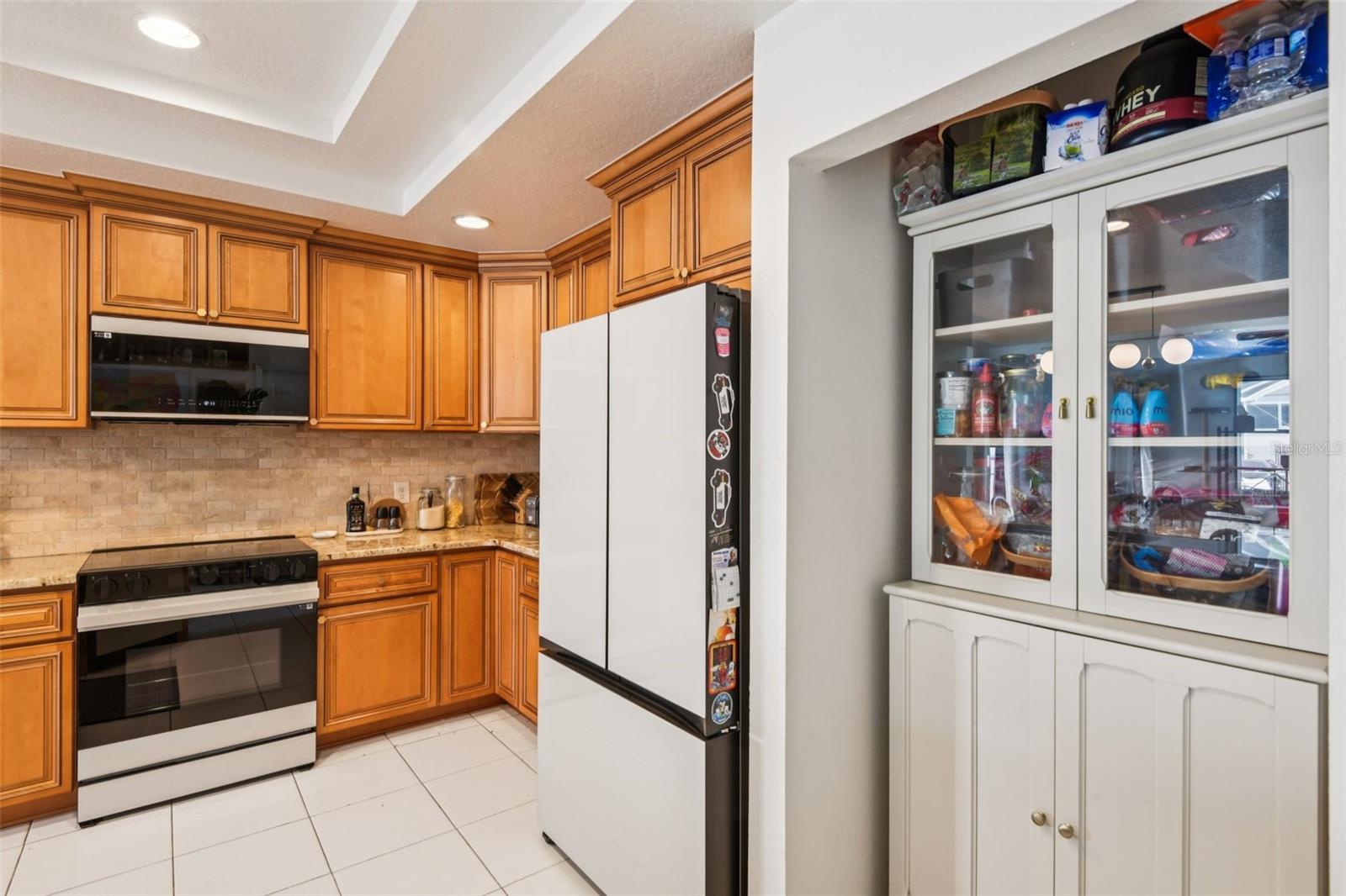 NORTH LAKE OF TARPON SPGS - PH 1 - Residential Lease
