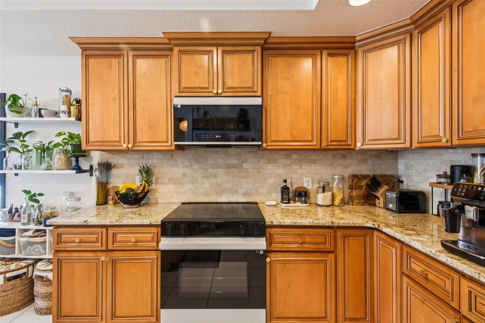 NORTH LAKE OF TARPON SPGS - PH 1 - Residential Lease