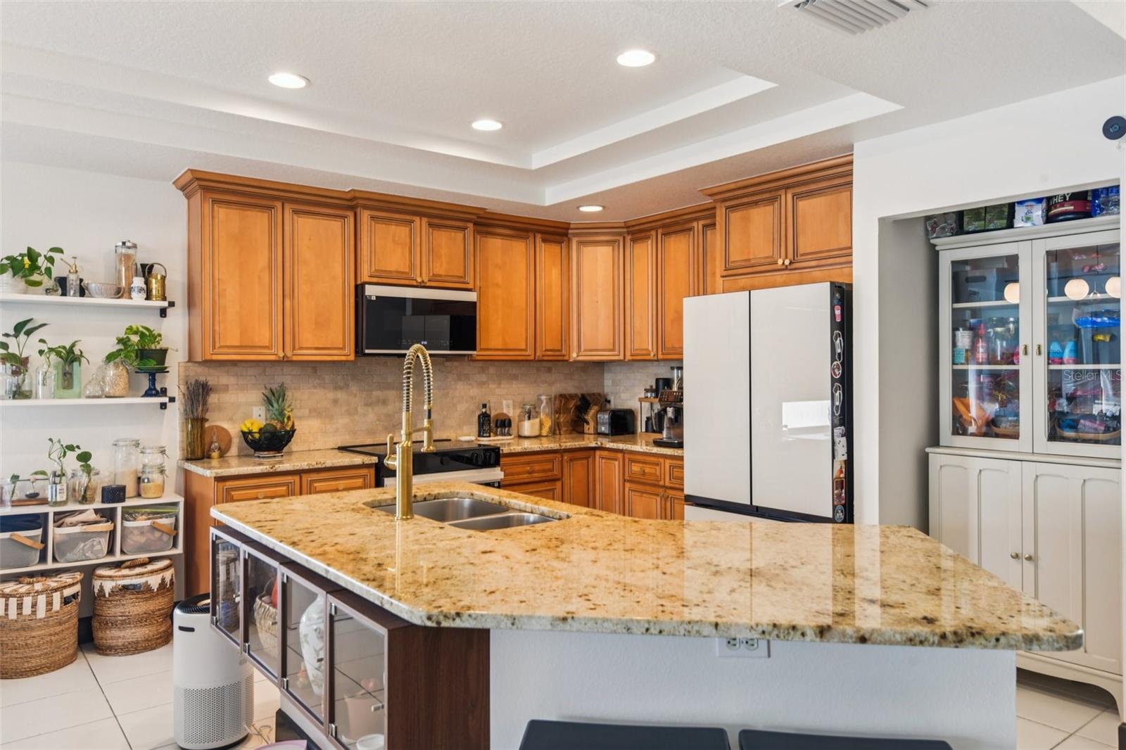 NORTH LAKE OF TARPON SPGS - PH 1 - Residential Lease