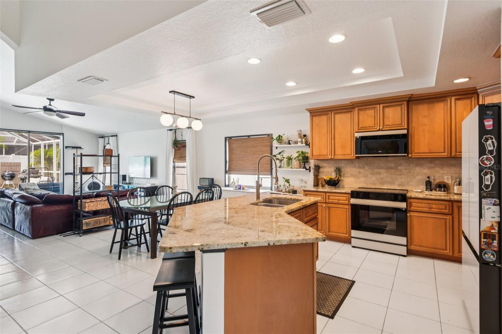NORTH LAKE OF TARPON SPGS - PH 1 - Residential Lease