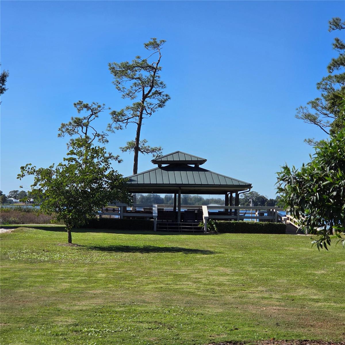 MEADOWLAKE SUB - Residential