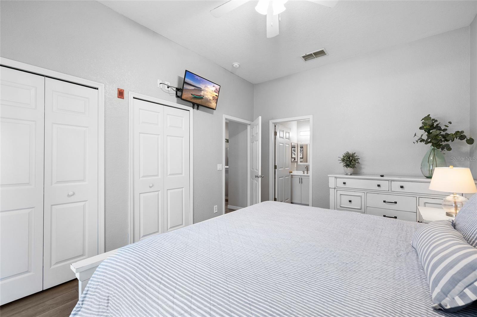 BAHAMA BAY - Residential