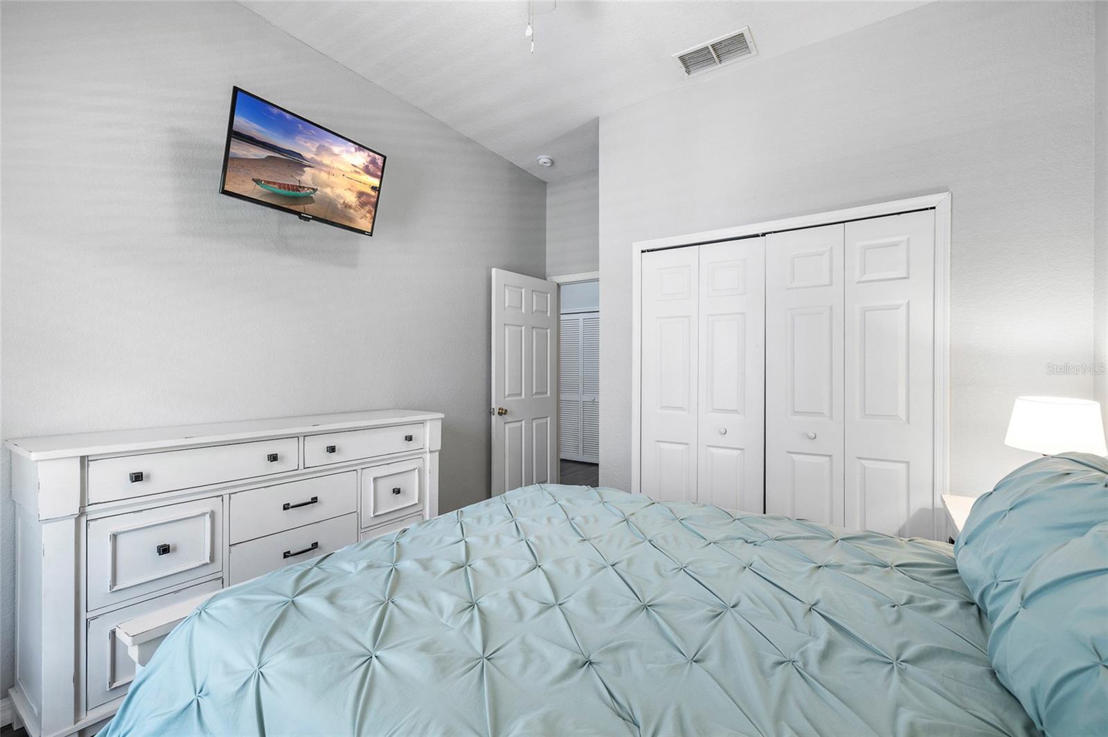 BAHAMA BAY - Residential