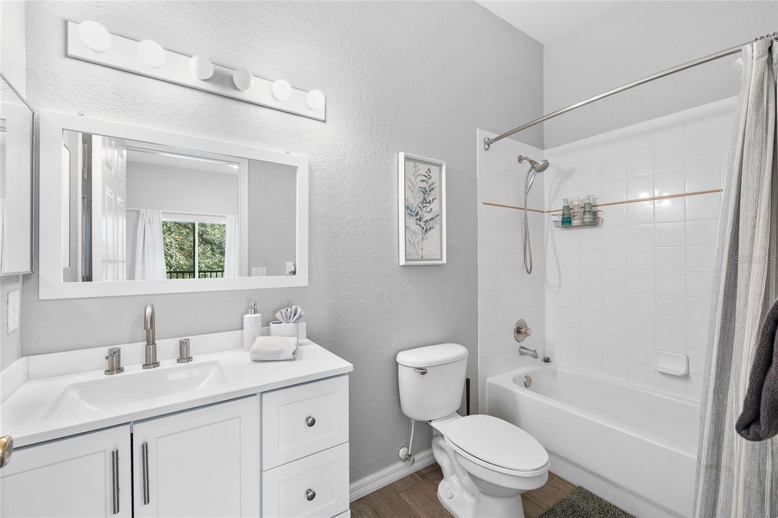 BAHAMA BAY - Residential