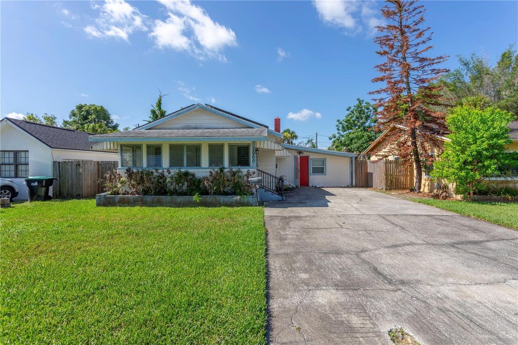 Photo of 1960 Biscayne Drive, Winter Park, FL 32789 (MLS # O6421199)