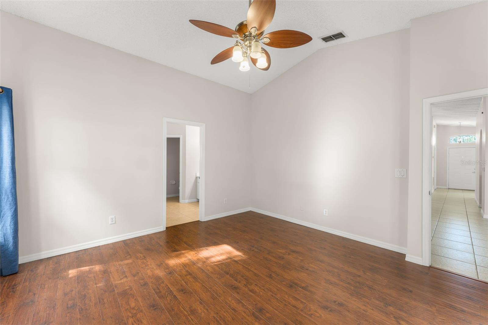 STONEGATE - Residential