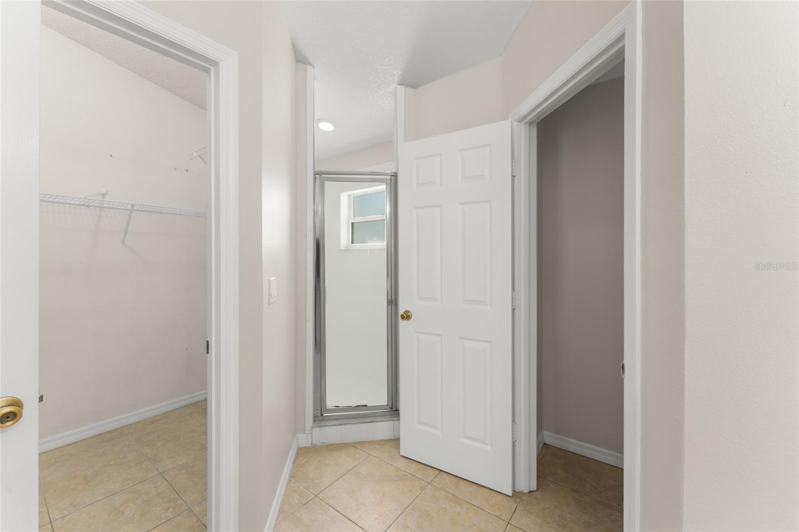 STONEGATE - Residential