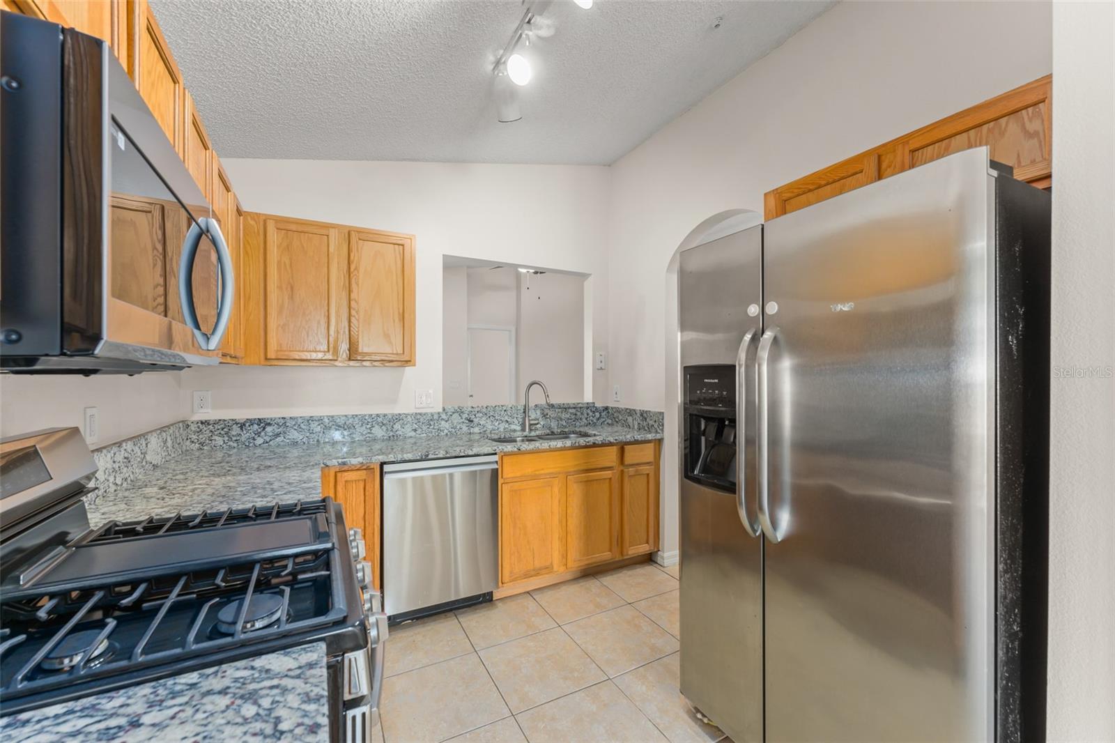 STONEGATE - Residential