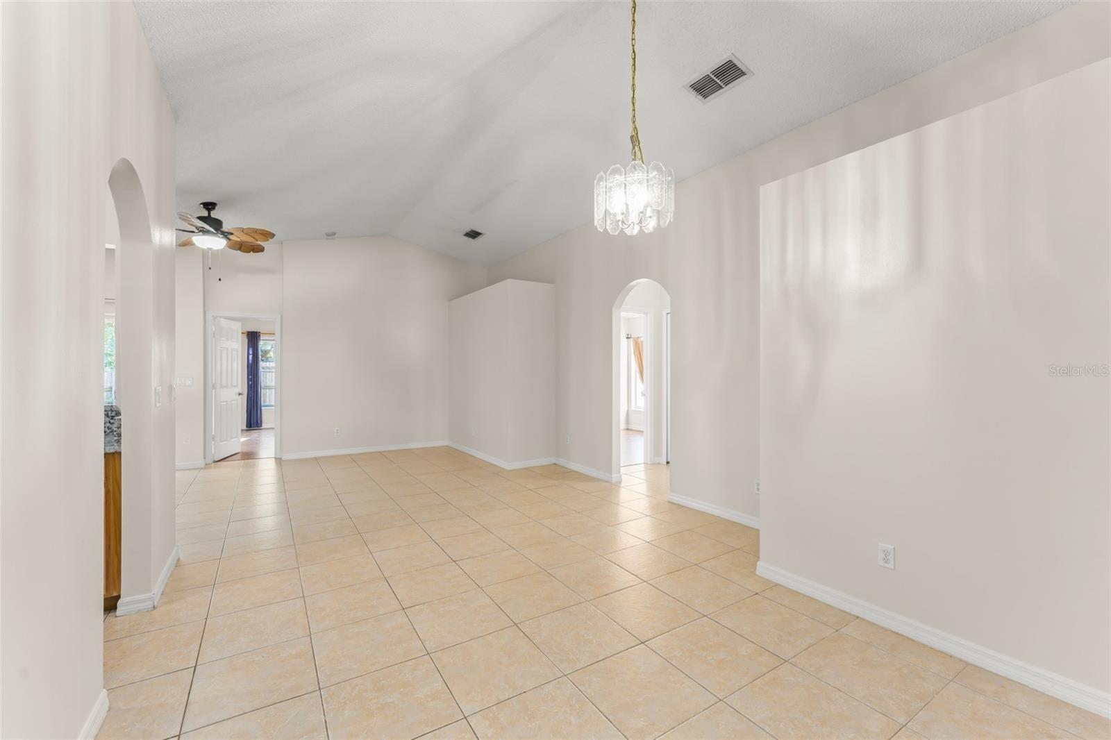 STONEGATE - Residential