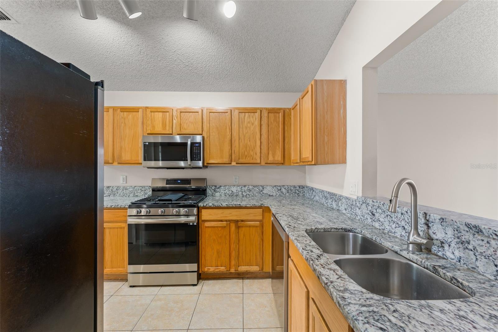 STONEGATE - Residential