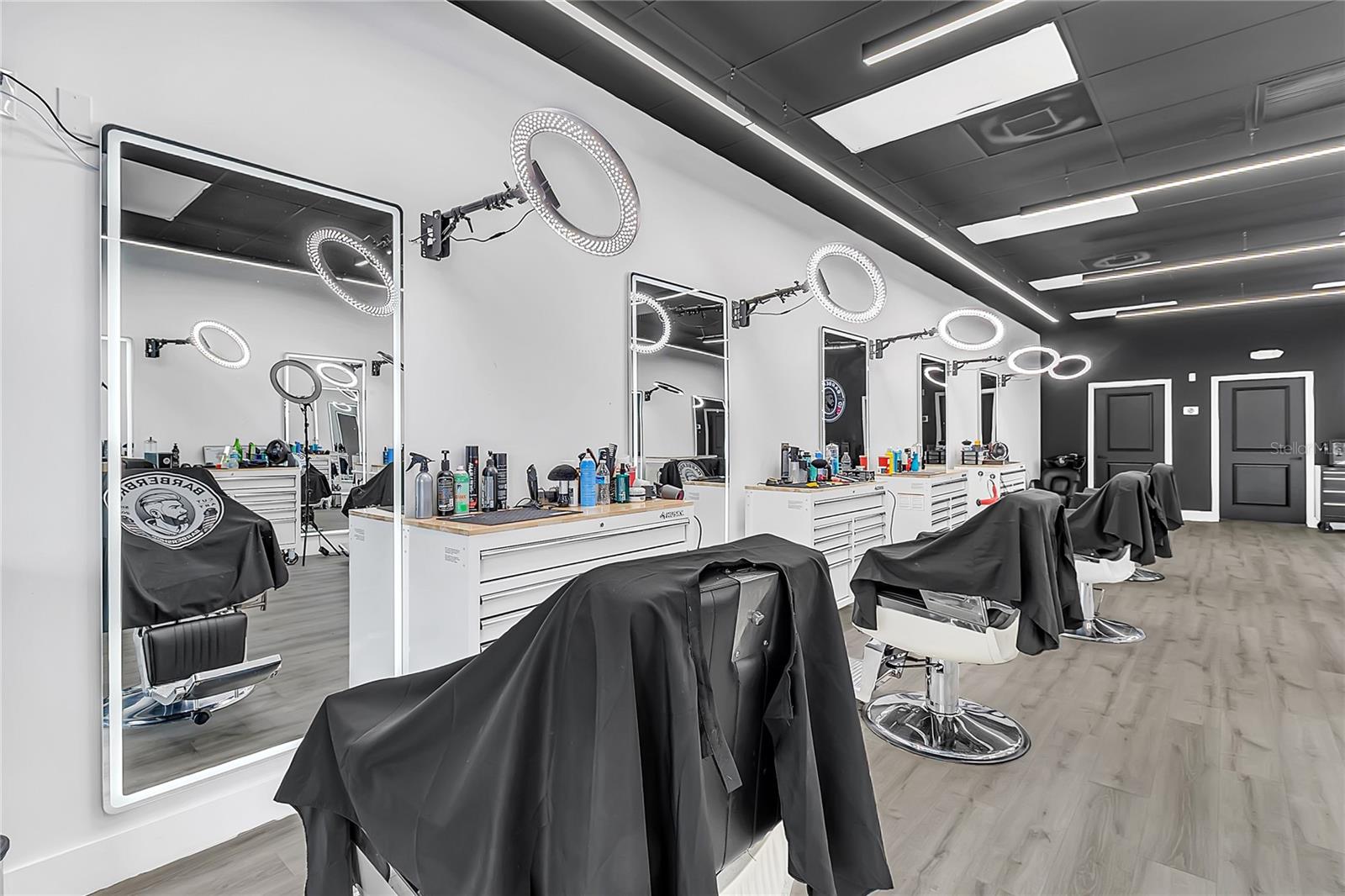 4473 W VINE STREET W