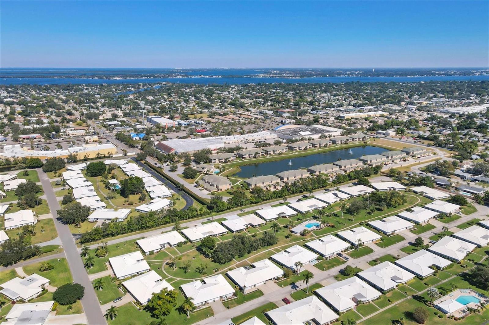 VILLAGE GREEN OF BRADENTON SEC 7 - Residential