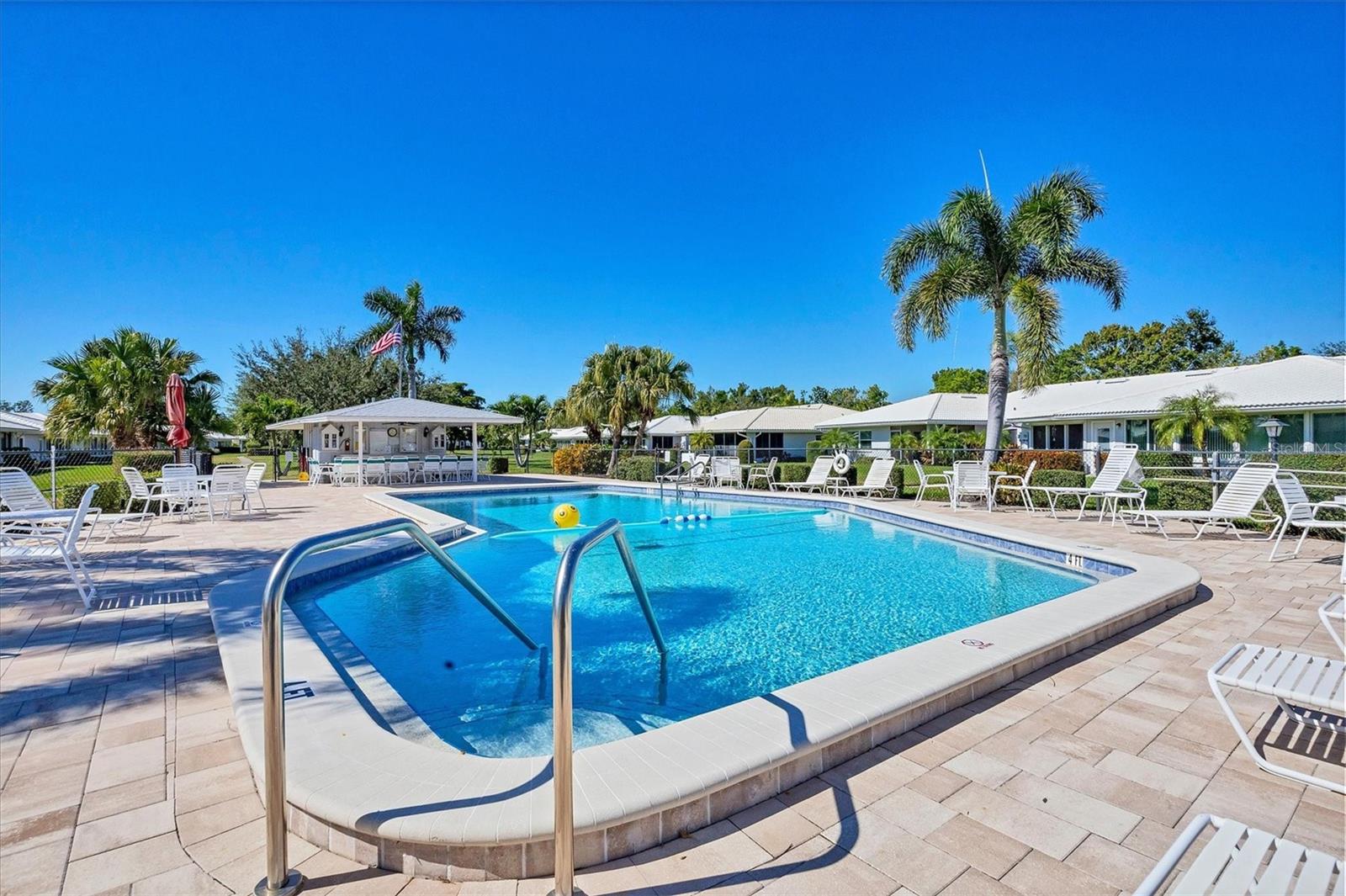 VILLAGE GREEN OF BRADENTON SEC 7 - Residential