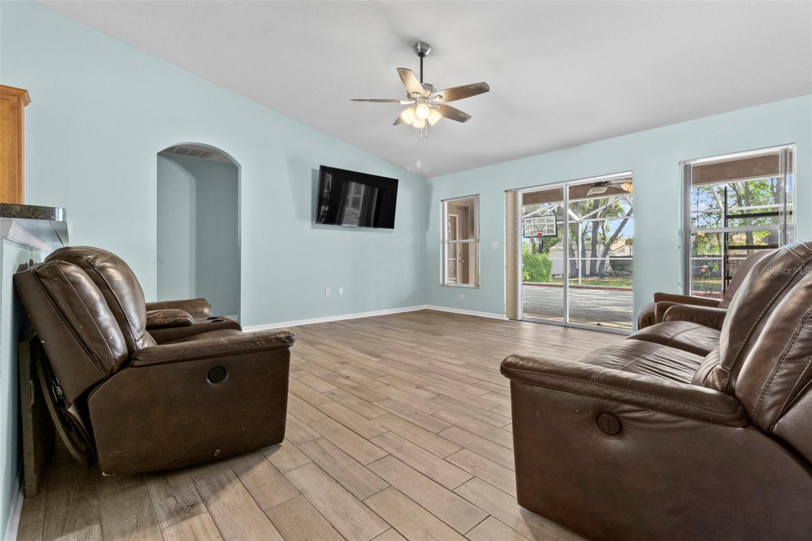 SPRING HILL UNIT 21 - Residential