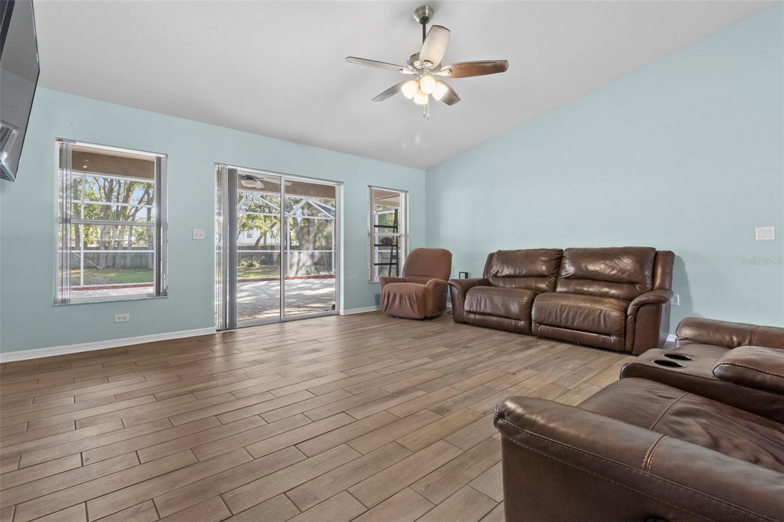 SPRING HILL UNIT 21 - Residential