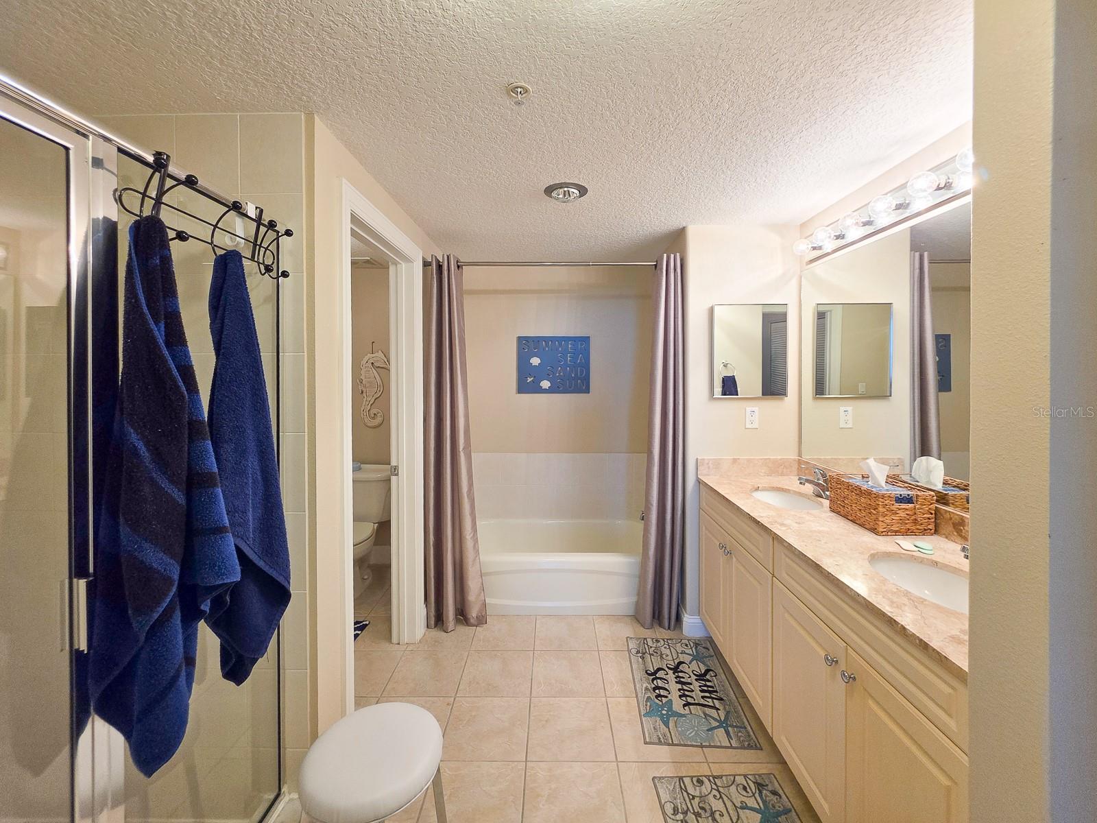 SURF CLUB CONDO 03 - Residential