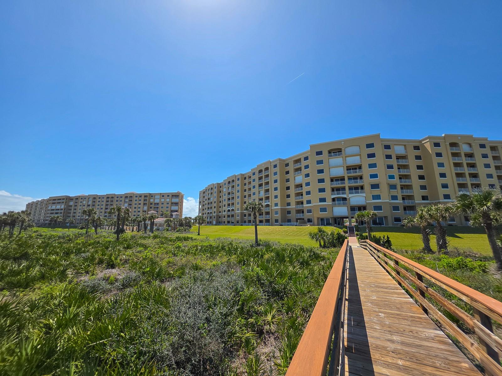 SURF CLUB CONDO 03 - Residential