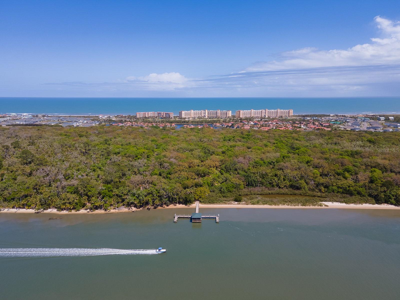 SURF CLUB CONDO 03 - Residential