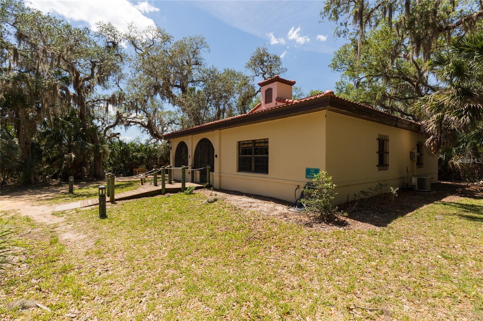 SURF CLUB CONDO 03 - Residential