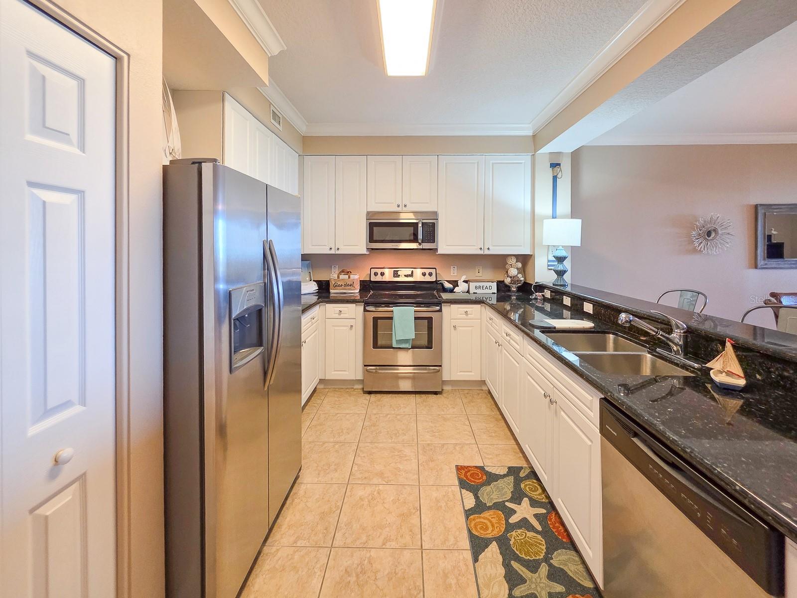 SURF CLUB CONDO 03 - Residential