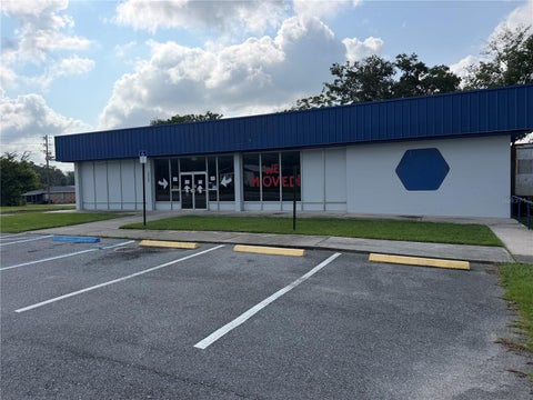 Photo of 5920 SE Hames Road, Belleview, FL 34420 (MLS # OM729241)