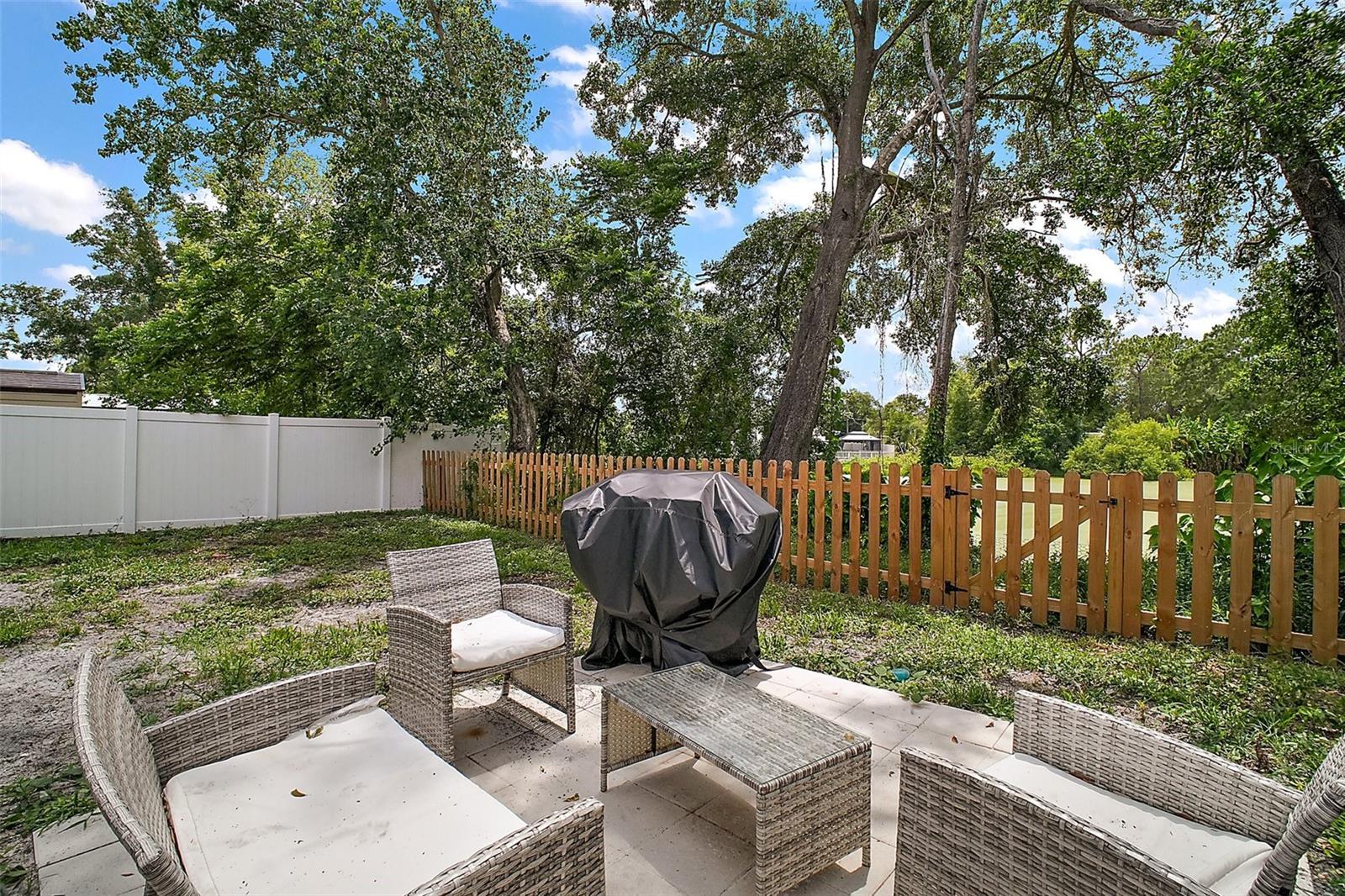 1471 EASTON WAY