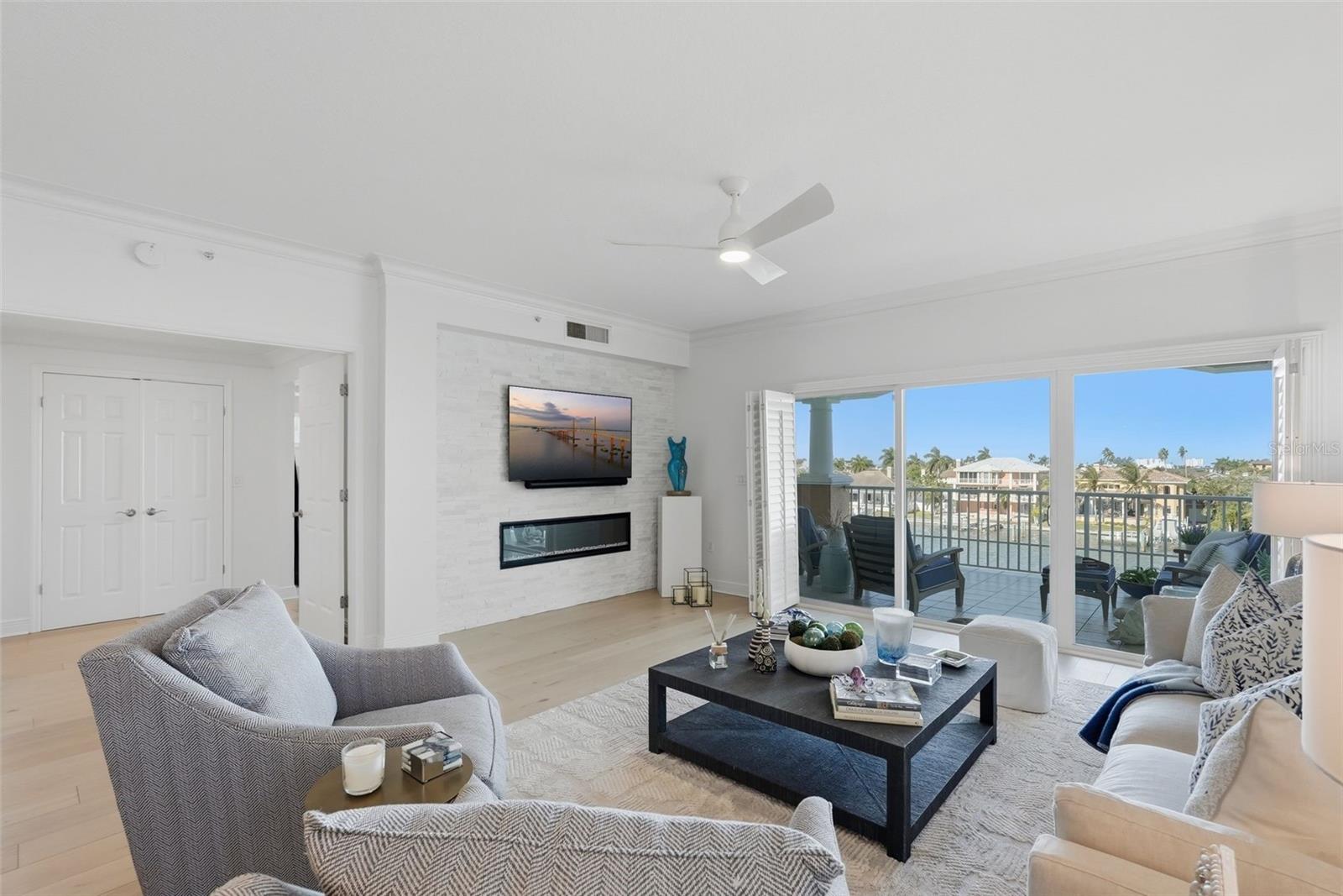 650 PINELLAS BAYWAY S 2302
