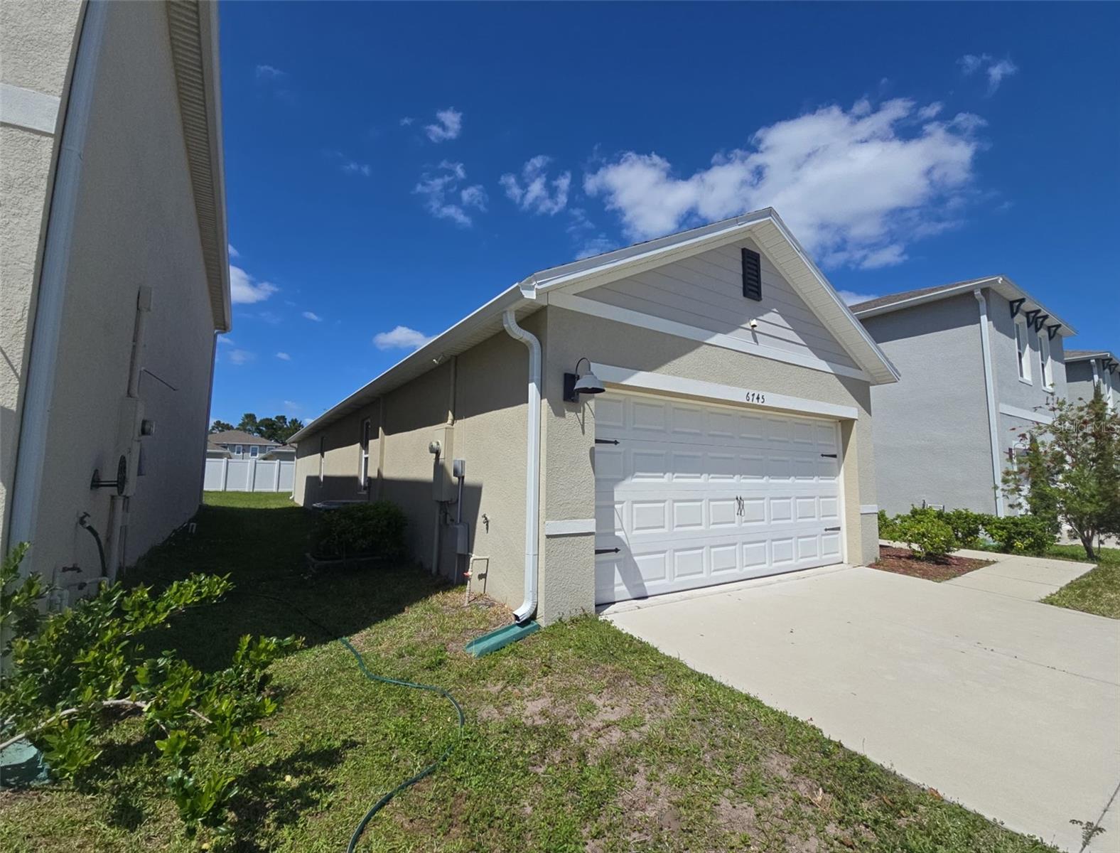 6745 HUNTLEIGH HAMMOCK ROAD