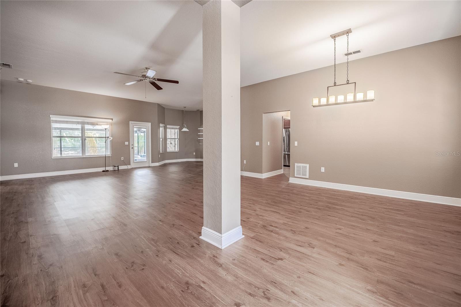 2933 BLACKWATER OAKS DRIVE