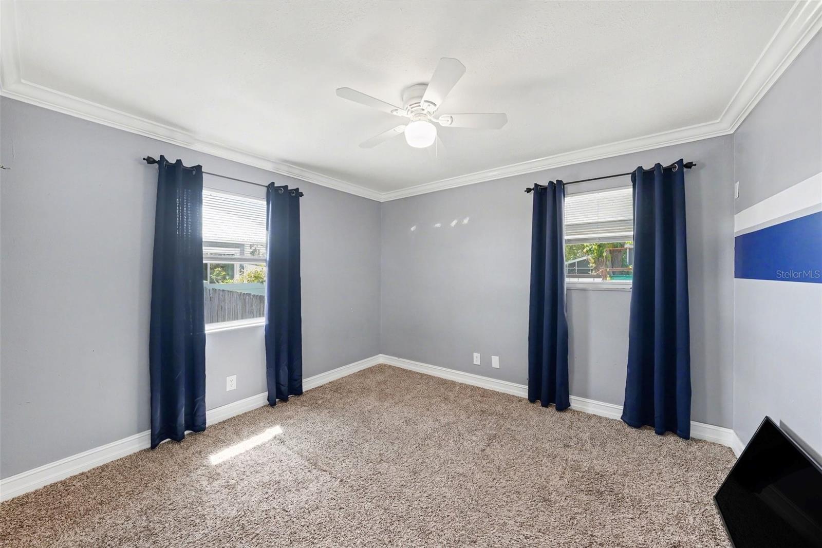 PINECREST VILLA - Residential