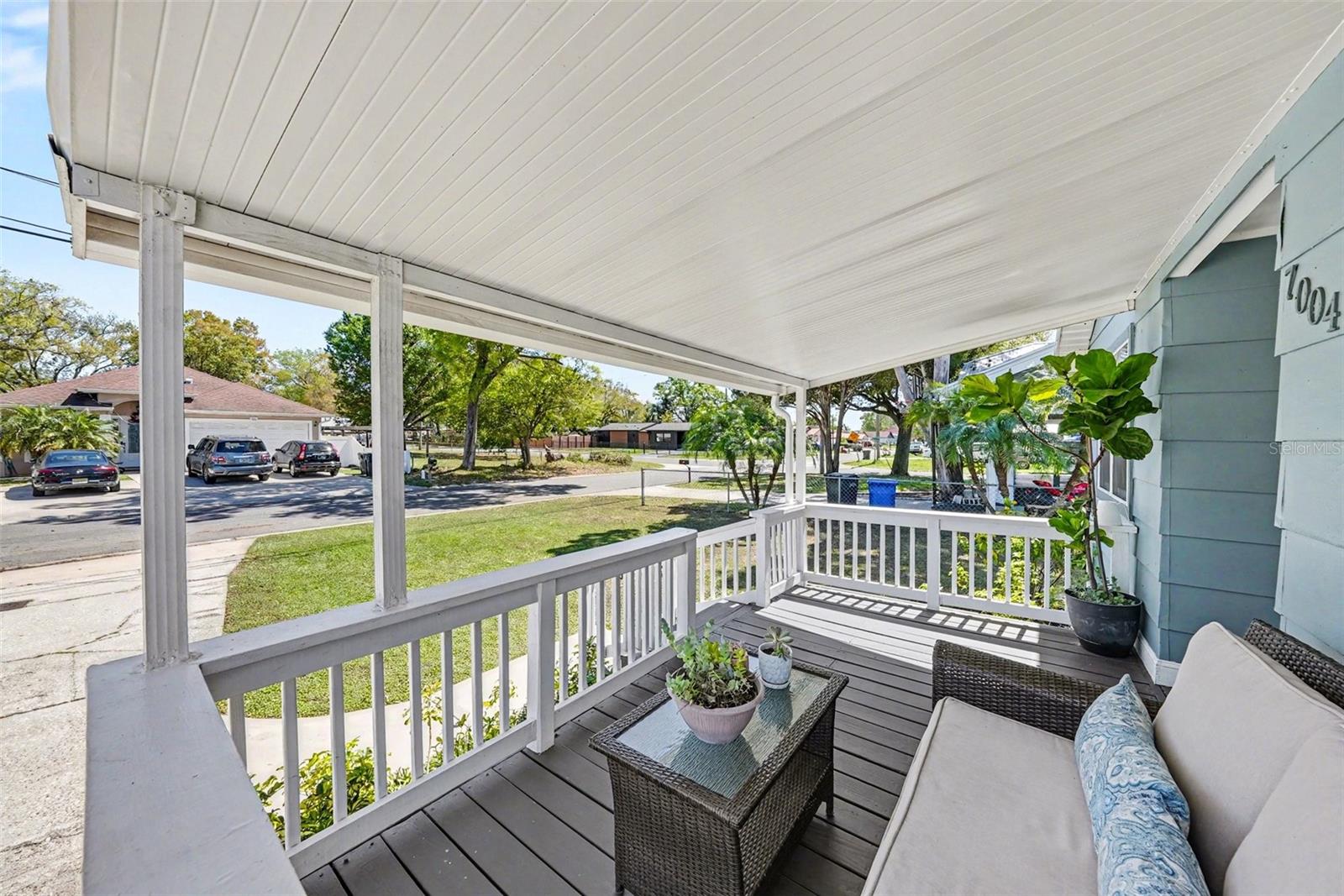 PINECREST VILLA - Residential