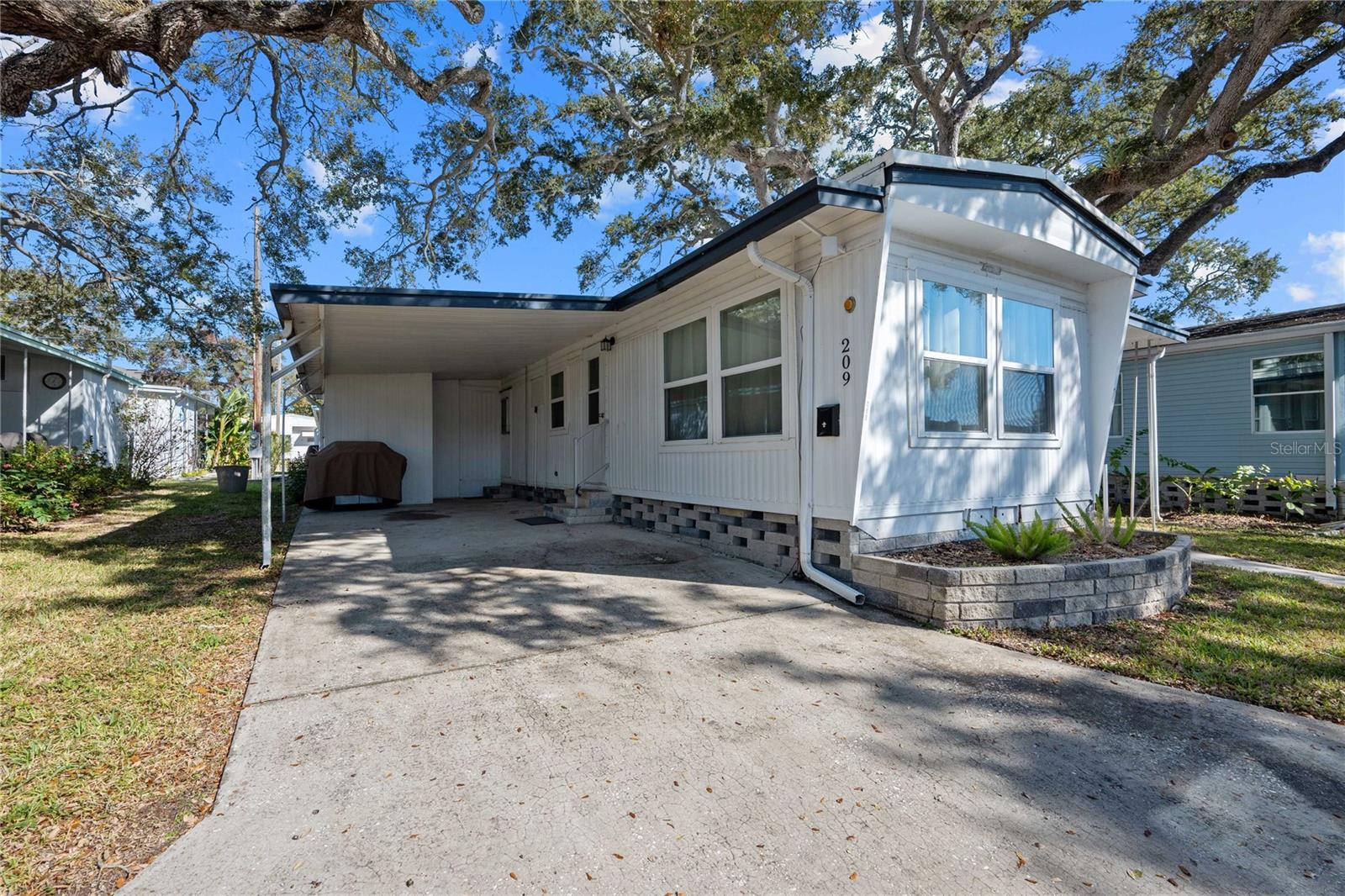 SKY HARBOR ESTATES CORP INC CONDO - Residential