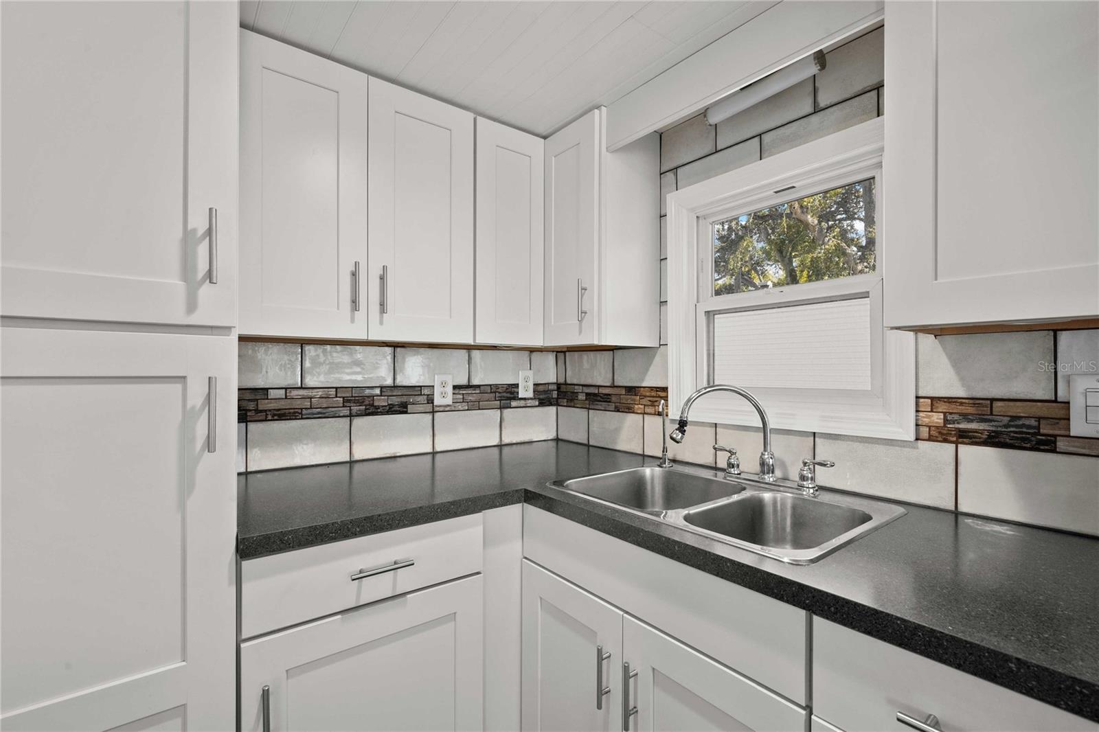 SKY HARBOR ESTATES CORP INC CONDO - Residential