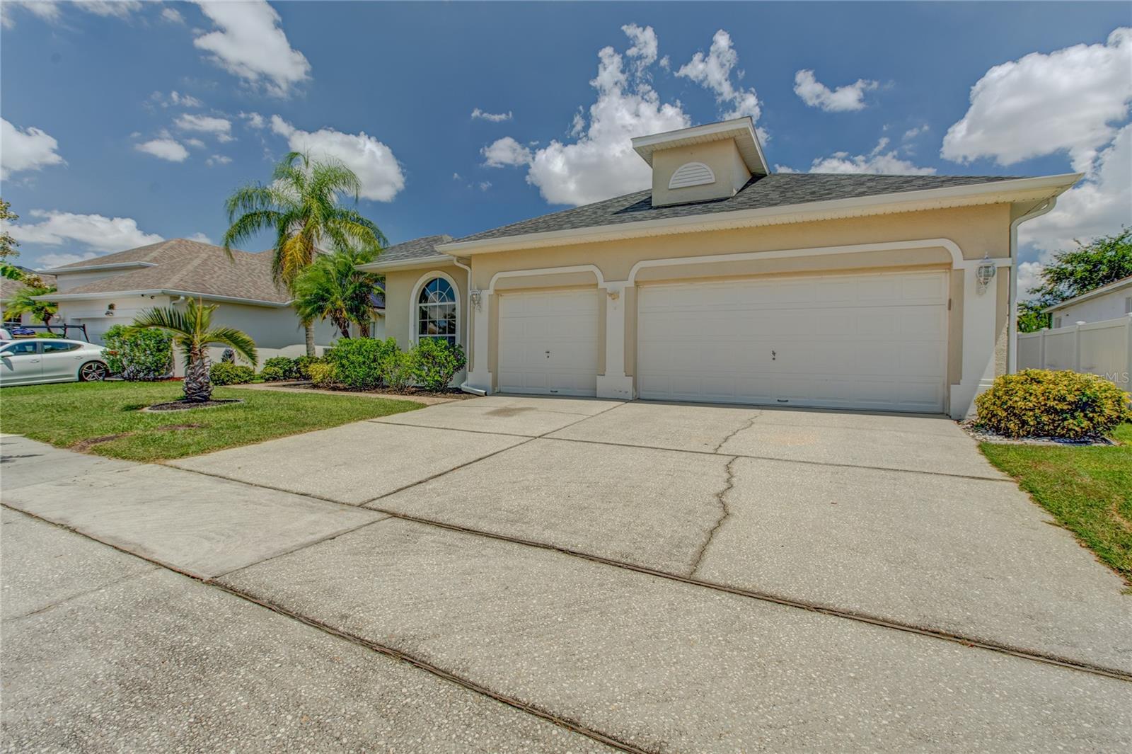 1821 SOARING HEIGHTS CIRCLE
