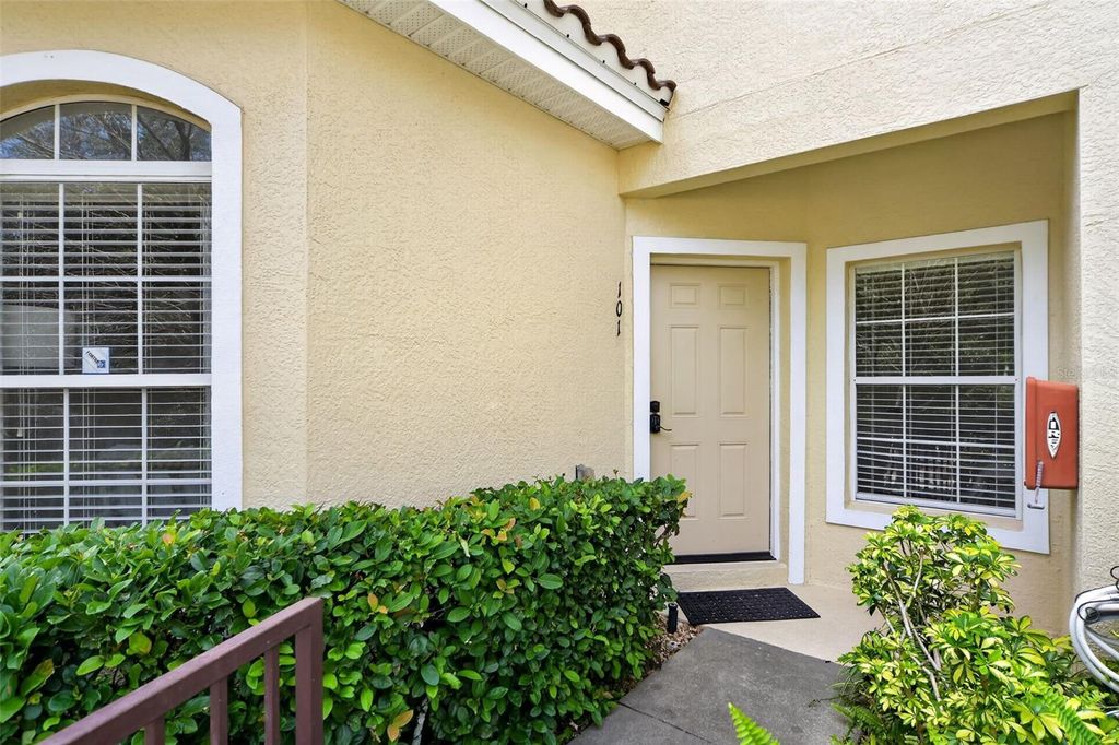 Photo of 692 Seabrook Court #101, Altamonte Springs, FL 32714 (MLS # O6401843)