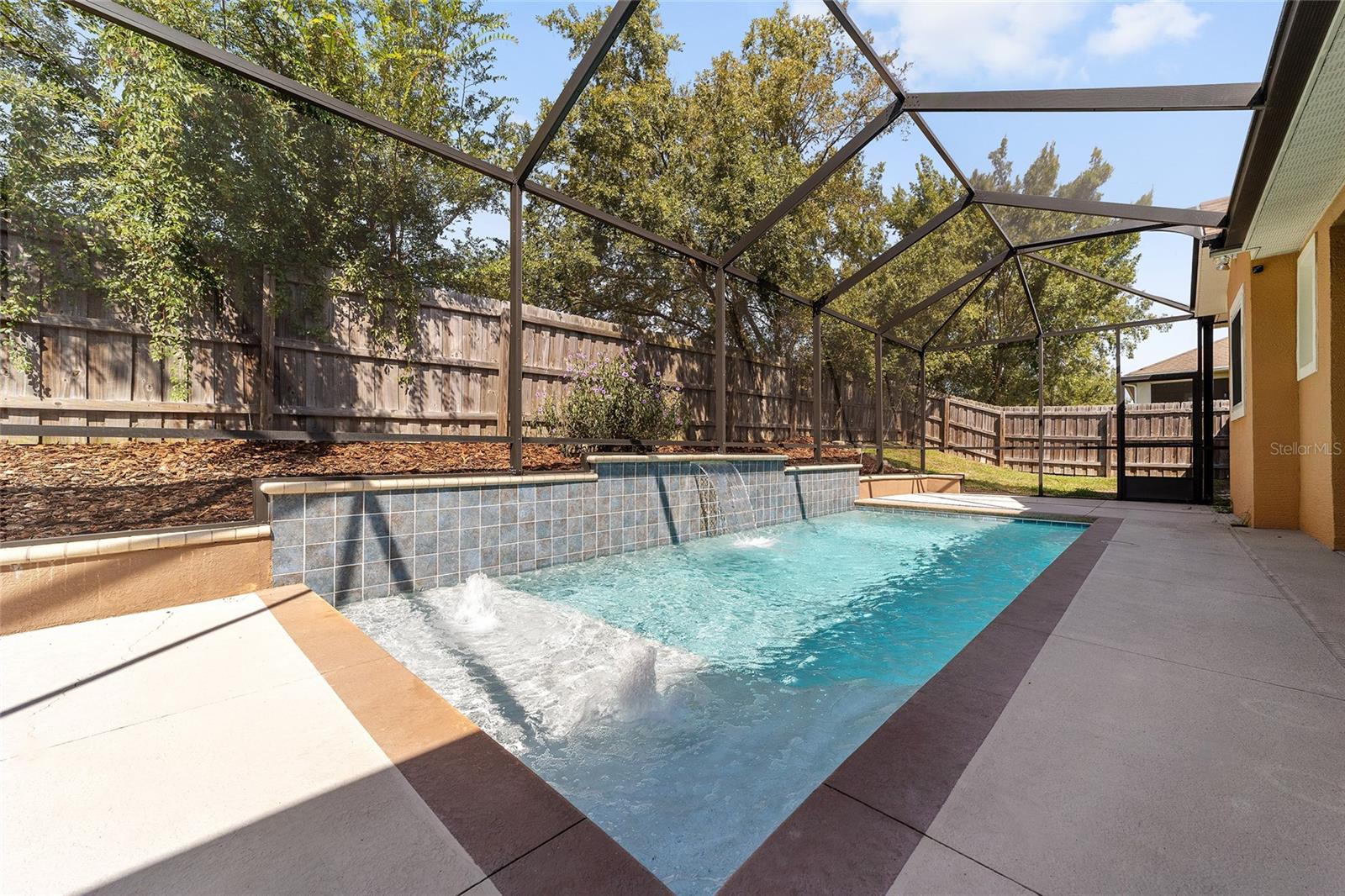 MAJESTIC OAKS - Residential