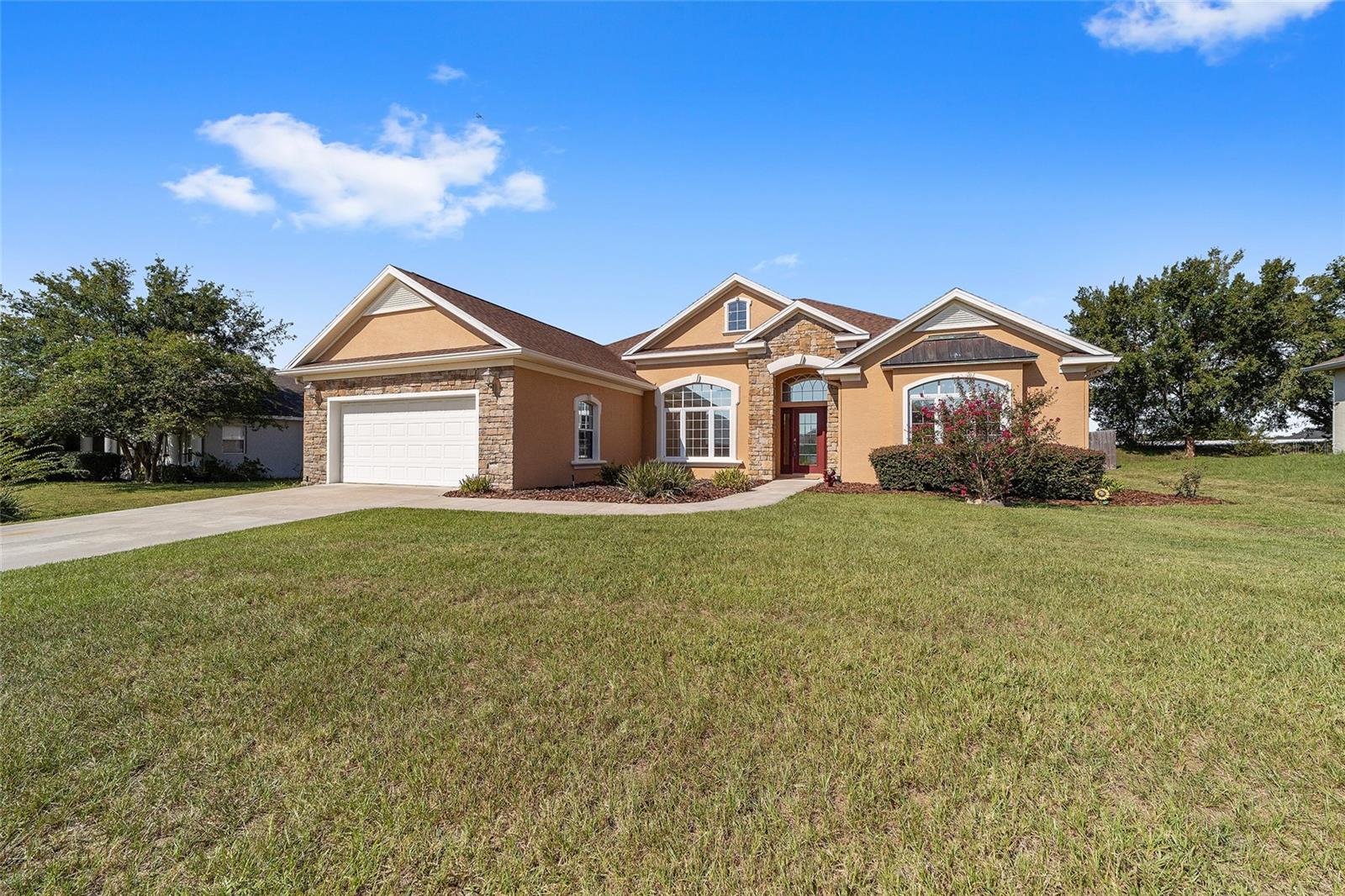 MAJESTIC OAKS - Residential