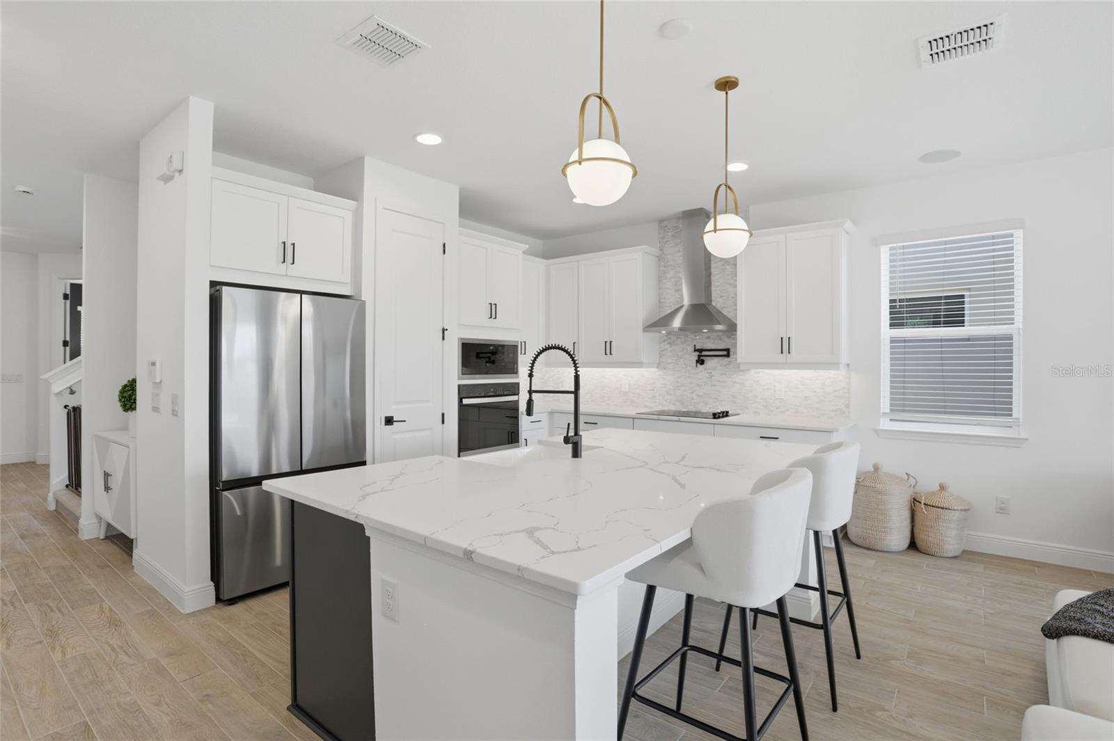 POITRAS EAST N-7 - Residential